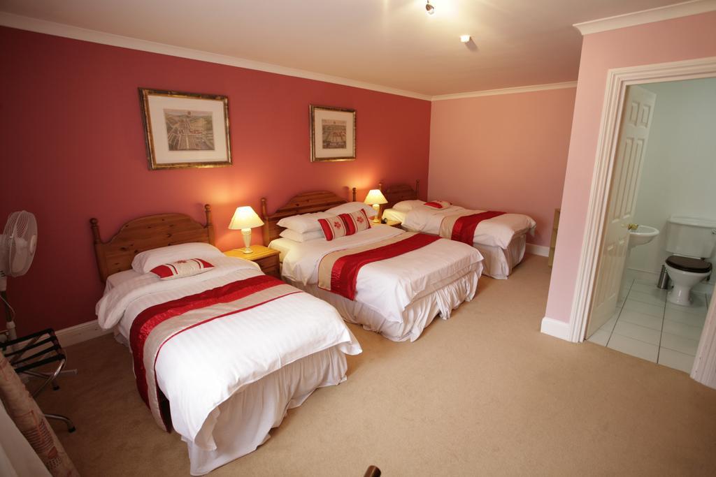 The Imperial Hotel Stroud  Exterior photo